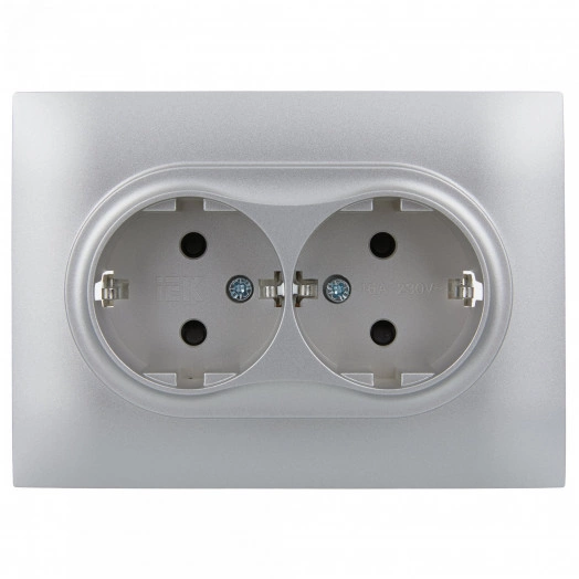 SKANDY Розетка 2-местная с заземлением с защитными шторками 16А в сборе SK-R07S серебряный IEK