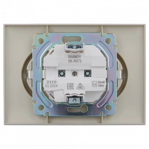 SKANDY Розетка 2-местная с заземлением с защитными шторками 16А в сборе SK-R07S серебряный IEK