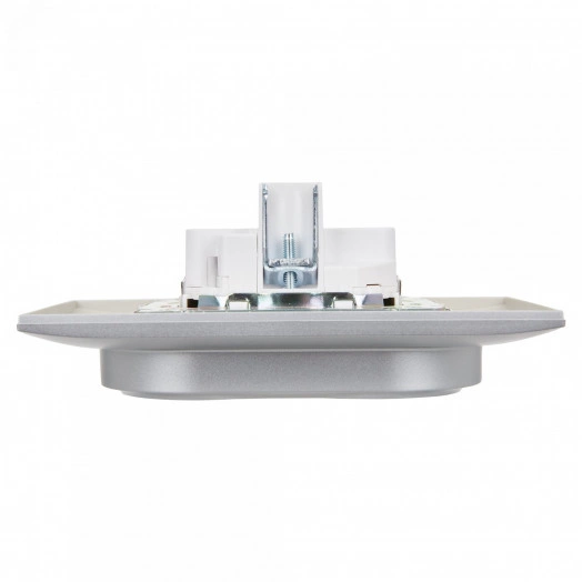 SKANDY Розетка 2-местная с заземлением с защитными шторками 16А в сборе SK-R07S серебряный IEK