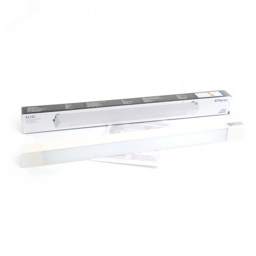 Светильник светодиодный трековый на шинопровод ДПО-40w 4000К 2800Лм белый