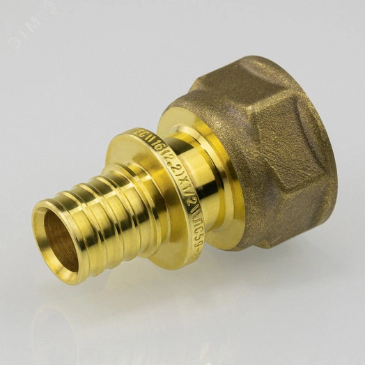 Соединитель надвижной с переходом на вн.р. 20(2,8) х 3/4'