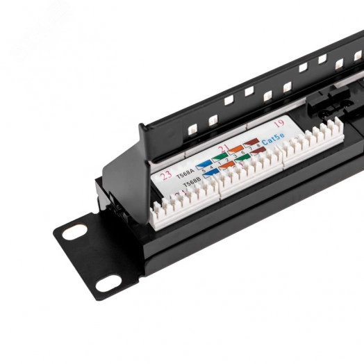 Панель коммутационная с кабельным органайзером 19 дюймов 1U 24 порта UTP RJ-45 CAT 5e