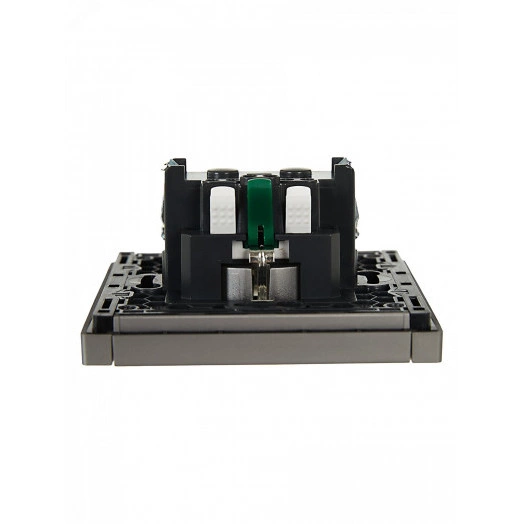 FORTE&PIANO Розетка 1-местная с заземлением без защитных шторок безвинтовое крепление 16А FP514 сталь IEK