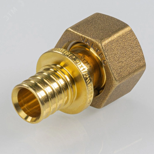 Соединитель надвижной с накидной гайкой 20(2,8) х 3/4'