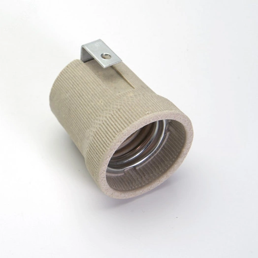 Патрон Е27 керамический с угловым креплением белый