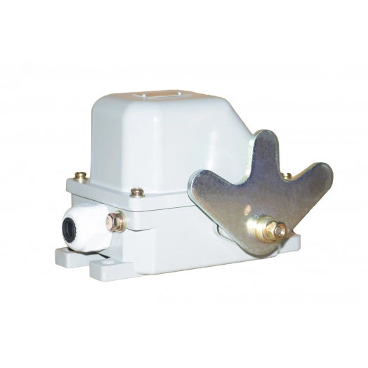 Выключатель концевой КУ 704 (W-образный рычаг, IP44, аналог ПП-744, КУ-744)