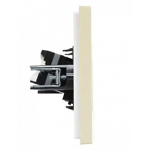 FORTE&PIANO Розетка компьютерная RJ45 кат.5E FP432 ваниль IEK