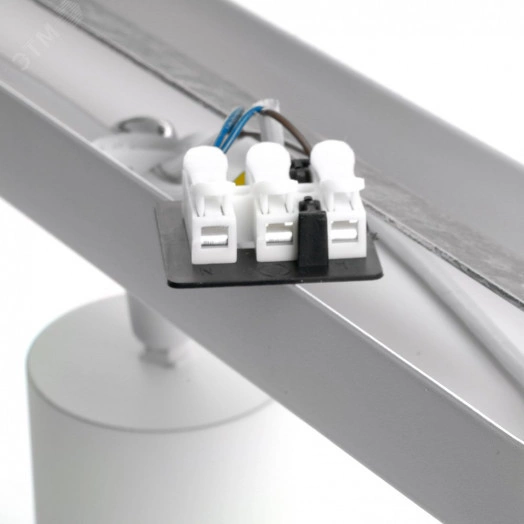 Светильник ДБО 3хGU10 без ламп наклонный белый хром