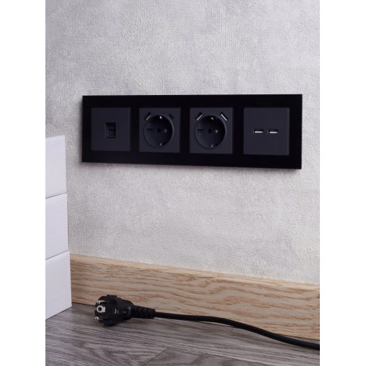 BRITE Рамка 4 поста РУ-4-2-Бр стекло черный матовый IEK