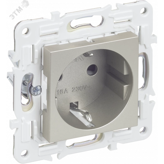 SKANDY Розетка с заземлением с защитными шторками 16А SK-R04Sh шампань IEK