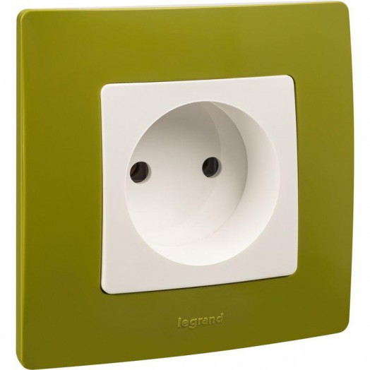 Механизм розетки 1-м СП Etika 16А IP20 250В 2P без заземл. немецк. стандарт винт. клеммы бел. Leg 672220