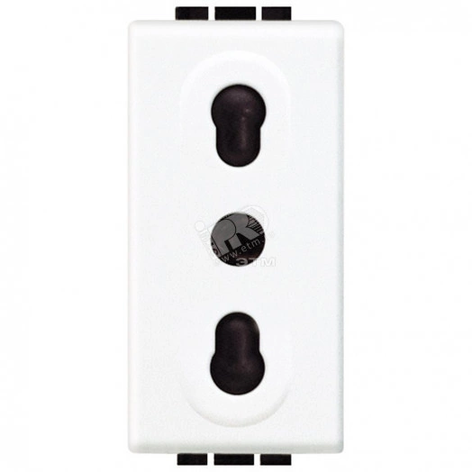 Розетка 2П с заземлением 16A 250В с защитными шторками