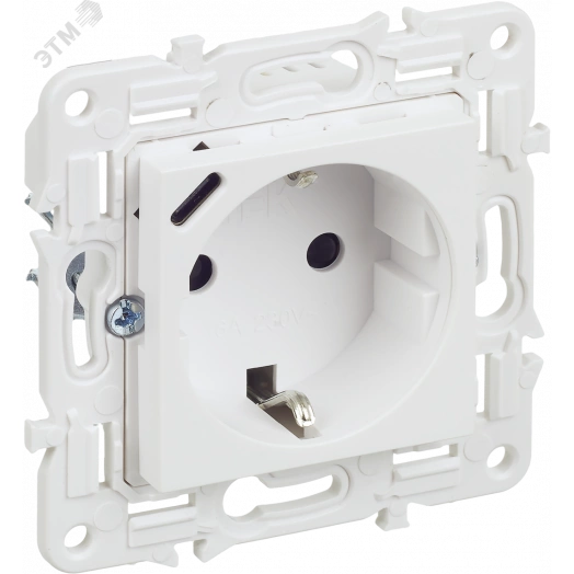 SKANDY Розетка с заземлением с защитными шторками 16А с USB C 18Вт SK-R17W арктический белый IEK