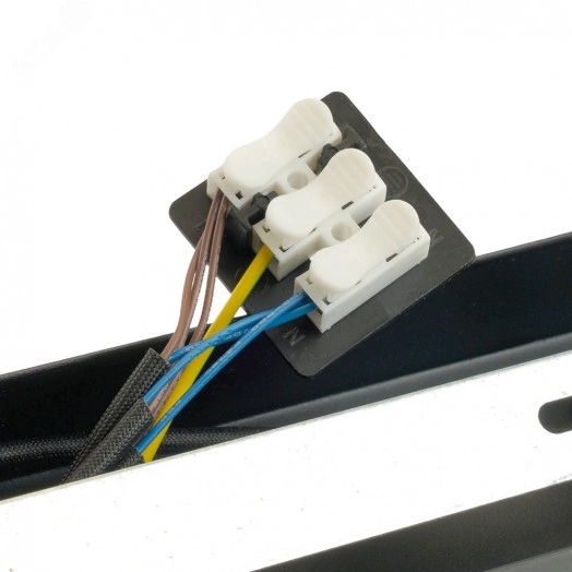 Светильник ДБО 3хGU10 без ламп наклонный черный золото