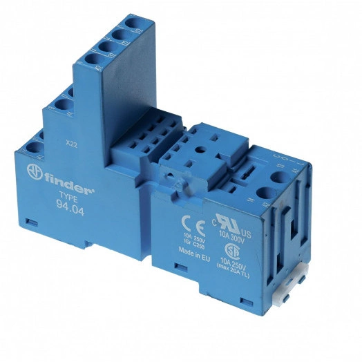 Розетка с винтовыми клеммами с зажимной клеткой