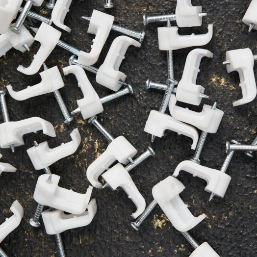 Крепеж кабеля плоский 10х3 мм, белый (50 шт/уп)