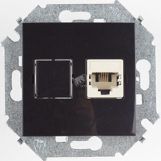 Розетка компьютерная RJ45 категория 5е черный глянец