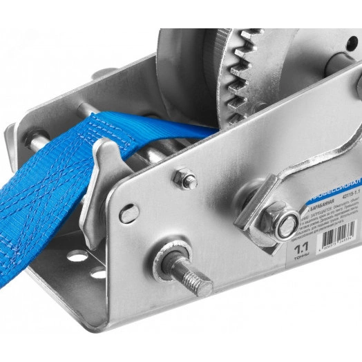 Лебедка ручная барабанная ''Профессионал'', тяговая, ленточная, 1,1т, 10м