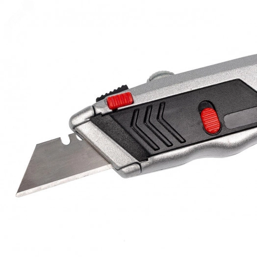 Нож строительный монтажный НСМ-13 серия ПРОФИ