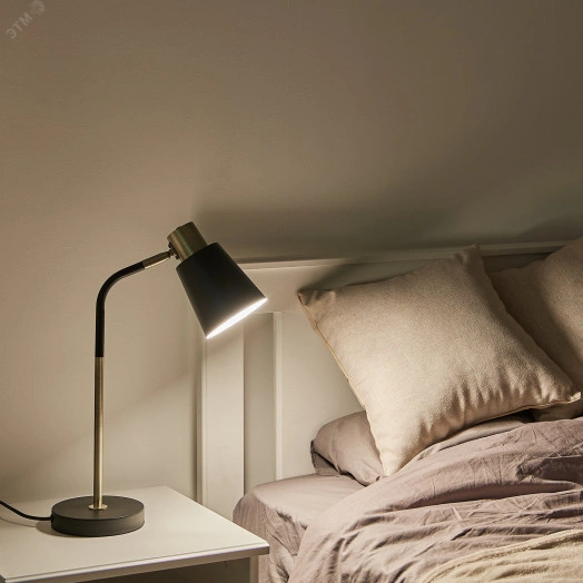 Светильник настольный 60W Цоколь Е27 Механический выключатель UML-B700 E27 BLACK Черный ТМ