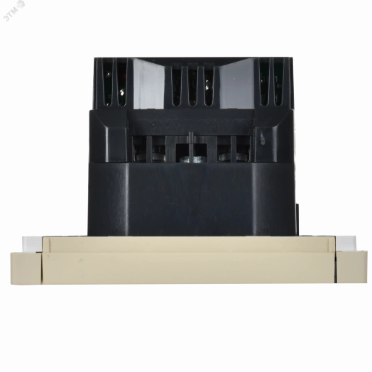 FORTE&PIANO Розетка 1-местная с заземлением с защитными шторками винтовое крепление 16А USB A+A 3,1А FP445 ваниль IEK