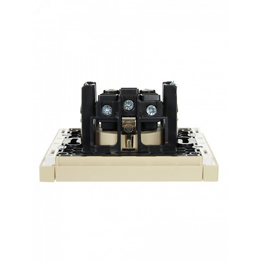 FORTE&PIANO Розетка 1-местная с заземлением без защитных шторок винтовое крепление 16А FP416 ваниль IEK