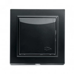 Розетка одноместная с/з с крышкой, 250В, 16А серия Эрна, черный Stekker Розетка одноместная с/з с крышкой, 250В, 16А серия Эрна, черный Stekker