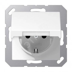 Штепсельная розетка SCHUKO одинарная, с заземлением, с крышкой, с шторками, 16A, 250В (механизм + накладка, без рамки). Серия A500 Материал- термопласт Цвет- белый Штепсельная розетка SCHUKO одинарная, с заземлением, с крышкой, с шторками, 16A, 250В (механизм + накладка, без рамки). Серия A500 Материал- термопласт Цвет- белый