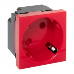 Розетка 45х45 с зазем. 45 градусов, быстрозажимные клеммы, красная EKF Розетка 45х45 с зазем. 45 градусов, быстрозажимные клеммы, красная EKF