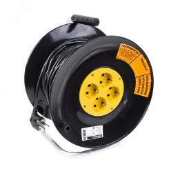 Удлинитель силовой на катушке 4 гнезда с/з 50 м 3х1 мм STANDART PROCONNECT Удлинитель силовой на катушке 4 гнезда с/з 50 м 3х1 мм STANDART PROCONNECT