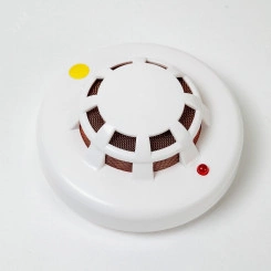 Комбинированный оптико-электронный (дым+тепло) извещатель с горизонтальной вентилируемой дымовой камерой и алгоритмом компенсации её запыления. Комбинированный оптико-электронный (дым+тепло) извещатель с горизонтальной вентилируемой дымовой камерой и алгоритмом компенсации её запыления.