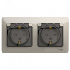 Розетка GLOSSA двойная с заземлением со шторками в сборе IP44 молочный Розетка GLOSSA двойная с заземлением со шторками в сборе IP44 молочный