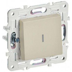 Выключатель 1-кл. SKANDY 10А SK-V07B с индикацией беж. IEK SK-V10-1-10-K10 Выключатель 1-кл. SKANDY 10А SK-V07B с индикацией беж. IEK SK-V10-1-10-K10