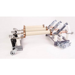 Выключатель нагрузки ВНАп(Л)-10/630-20зп УХЛ2 полиамид в комплекте с приводами и вилками (в комплекте установлены держатели под патроны предохранителей типа ПКТ-102, патроны предохранителей в комплект не входят) 