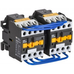 Контактор КМИ-22530 реверс 25А 230В/АС3 2НО IEK KKM23-025-230-20-1 Контактор КМИ-22530 реверс 25А 230В/АС3 2НО IEK KKM23-025-230-20-1