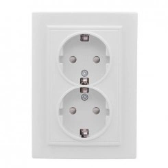 Розетка 2-м СП Минск 16А IP20 с заземл. защ. шторки бел. Basic EKF ERR16-128-100
