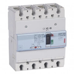 Выключатель автоматический четырехполюсный DPX3 250 200А 36кА Выключатель автоматический четырехполюсный DPX3 250 200А 36кА