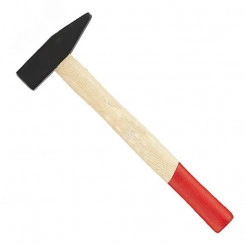 Молоток 800гр. Квадратный боек деревянная ручка Молоток 800гр. Квадратный боек деревянная ручка