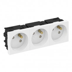 Розетка тройная 33° Modul45connect, франц. стандарт, 250 В, 16A (зеленый) Розетка тройная 33° Modul45connect, франц. стандарт, 250 В, 16A (зеленый)