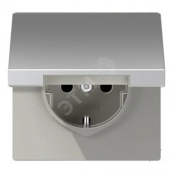 Штепсельная розетка SCHUKO одинарная, с заземлением, с откидной крышкой, 16A, 250В (механизм + накладка, без рамки). Серия LS990 Материал- металл Цвет- алюминий Штепсельная розетка SCHUKO одинарная, с заземлением, с откидной крышкой, 16A, 250В (механизм + накладка, без рамки). Серия LS990 Материал- металл Цвет- алюминий