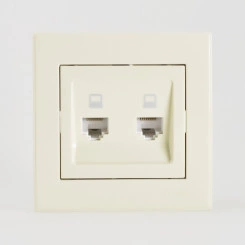 Розетка RAIN компьютерная 2-ая крем Розетка RAIN компьютерная 2-ая крем
