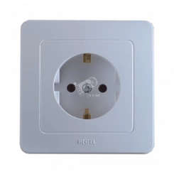 Розетка скрытая с заземлением белая