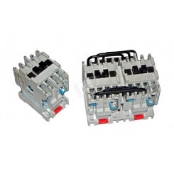 Контактор электромагнитный реверсивный ПМ12-025551 УХЛ4 В 36В (2з+4р) Контактор электромагнитный реверсивный ПМ12-025551 УХЛ4 В 36В (2з+4р)