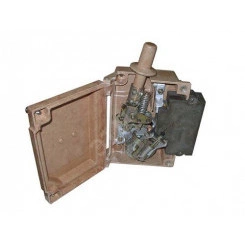 АВ-8А-1, I уставки 650А автоматический выключатель 102813240.01