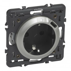 Celiane. Розетка комбинированная 2К+З 16А ~250В со встроенным зарядным устройством USB C 1.5А 5В. С лицевой панелью и суппортом. Цвет Титан Celiane. Розетка комбинированная 2К+З 16А ~250В со встроенным зарядным устройством USB C 1.5А 5В. С лицевой панелью и суппортом. Цвет Титан