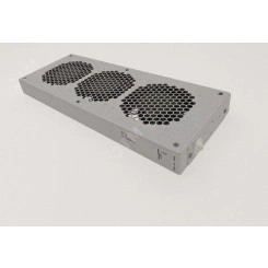 Модуль вентиляторный, 3 вентилятора, колодка, цвет черный Модуль вентиляторный, 3 вентилятора, колодка, цвет черный