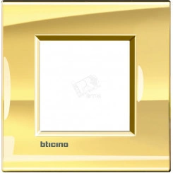 LivingLight Рамка прямоугольная 1 пост Золото LivingLight Рамка прямоугольная 1 пост Золото