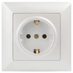 Розетка Intro Solo 4-202-06 с заземлением 2P+E Розетка Intro Solo 4-202-06 с заземлением 2P+E