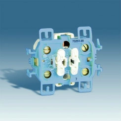 Выключатель проходной с 3-х мест (перекрёстный), 10А 250В, S73L, механизv Выключатель проходной с 3-х мест (перекрёстный), 10А 250В, S73L, механизv