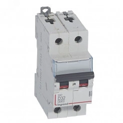 Выключатель автоматический двухполюсный 32А D DX3 6kA/10kA Выключатель автоматический двухполюсный 32А D DX3 6kA/10kA